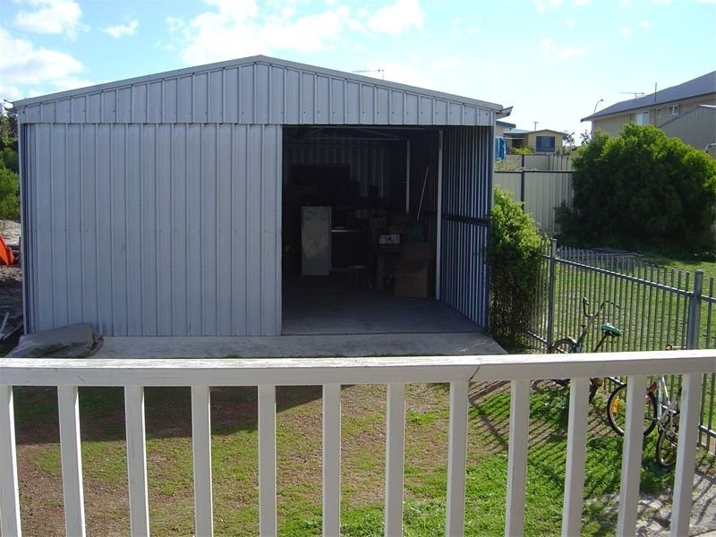 32 Roderick Street, Bremer Bay WA 6338