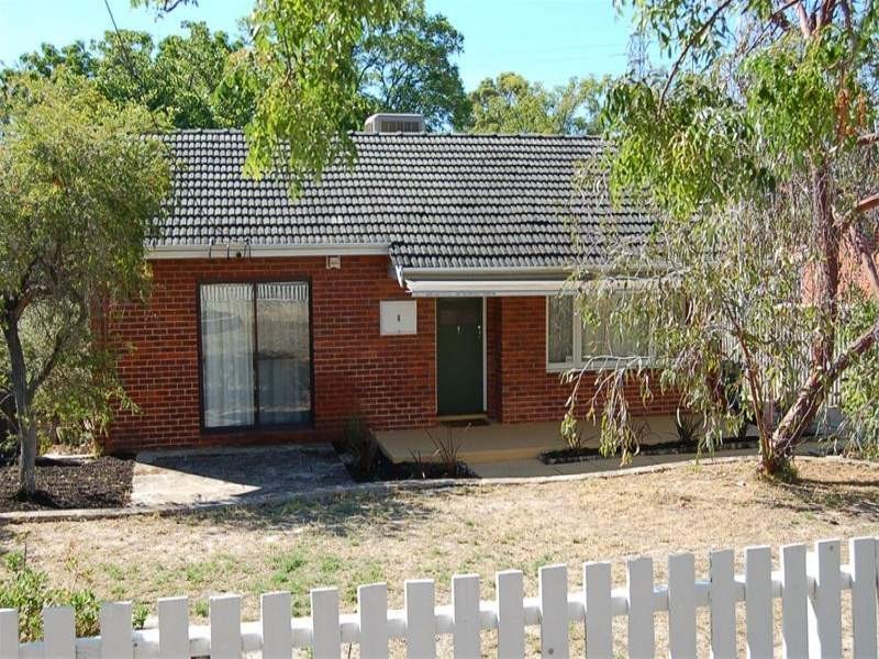 11 Alvah Street, St James WA 6102