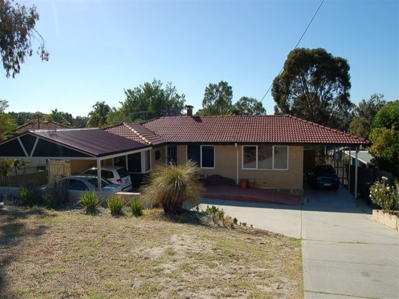 24 Stonehouse Crescent, Bentley WA 6102