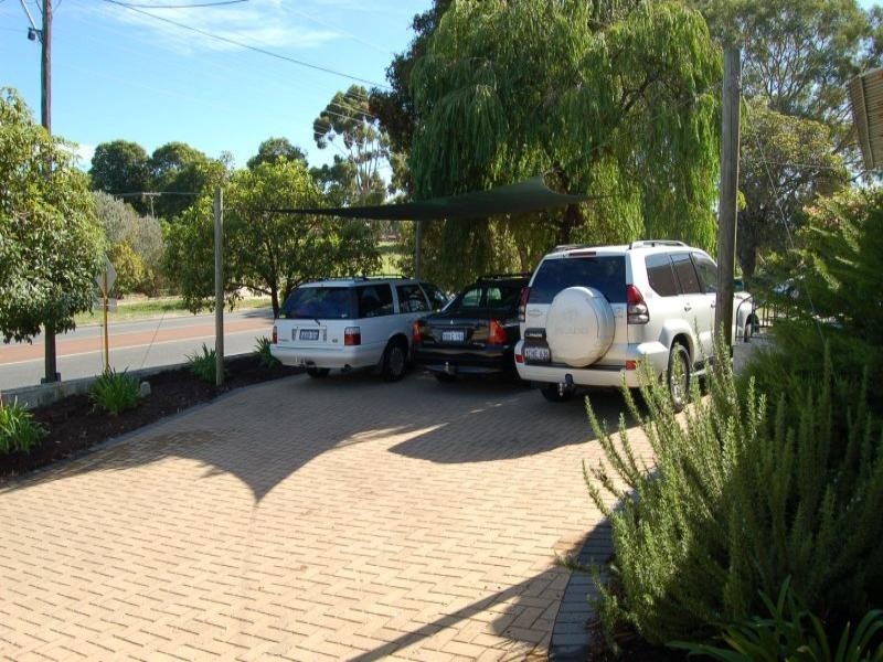 118 Hillview Terrace, St James WA 6102