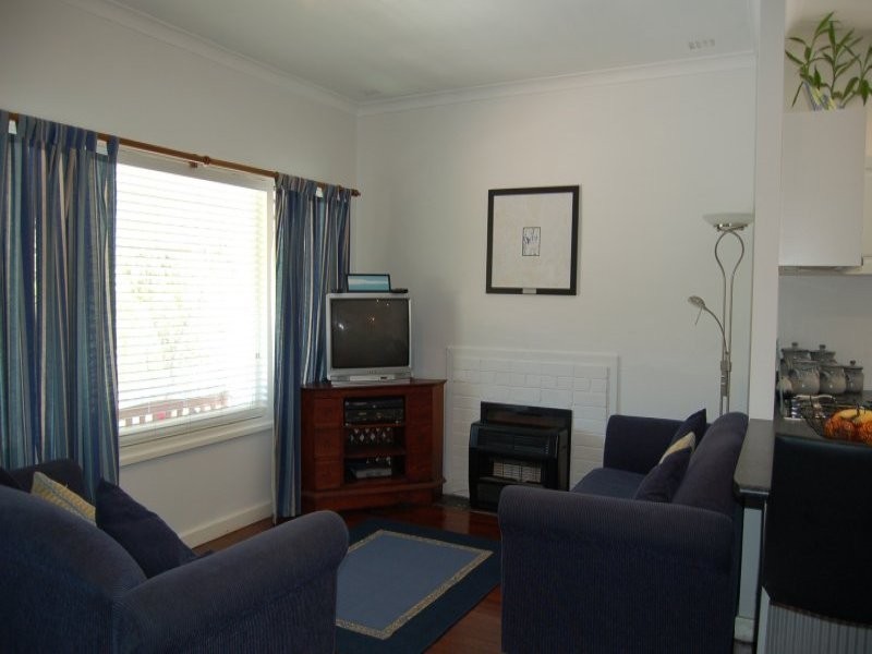 118 Hillview Terrace, St James WA 6102