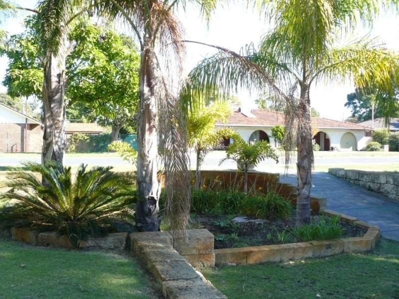 34 Satellite Place, Carlisle WA 6101