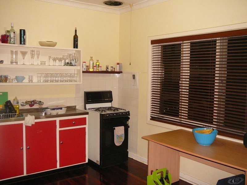 59 Hillview Terrace, St James WA 6102