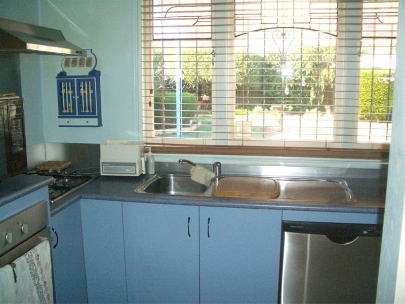 8 Esperance Street, East Victoria Park WA 6101