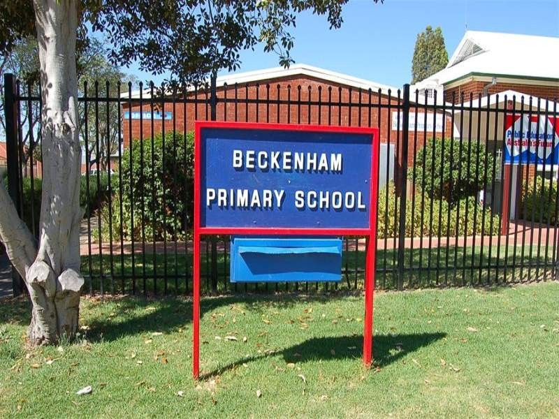 107 Ladywell Street, Beckenham WA 6107