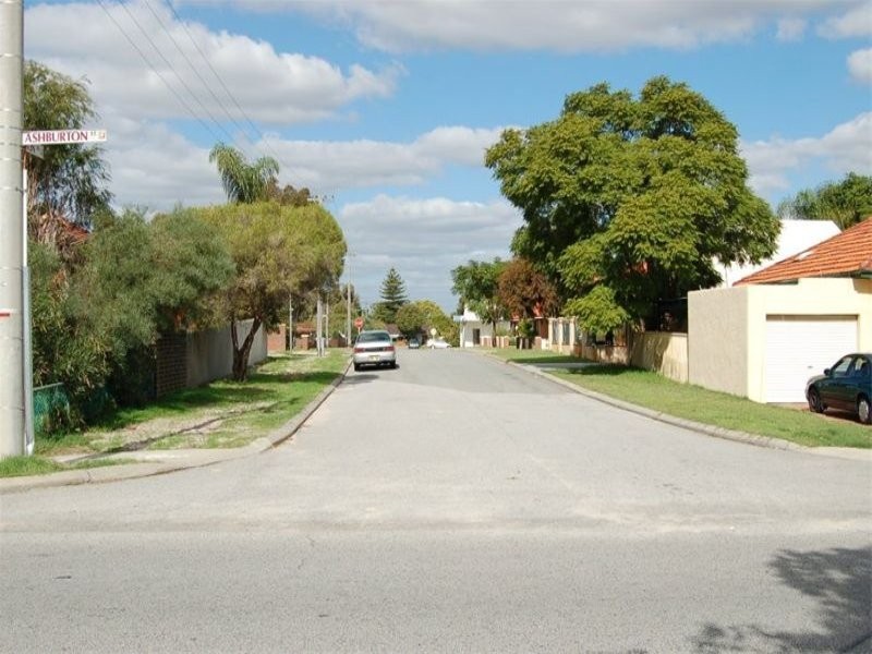 2 Brixton Road, Bentley WA 6102