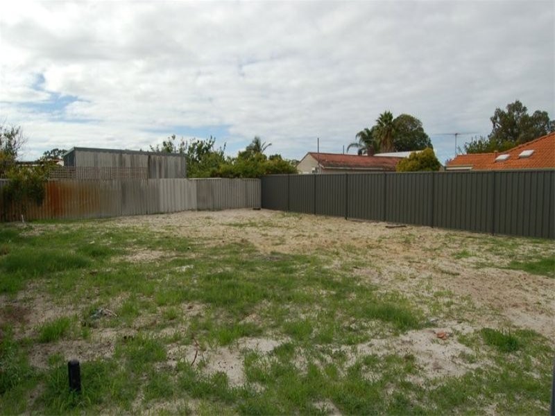 2 Brixton Road, Bentley WA 6102
