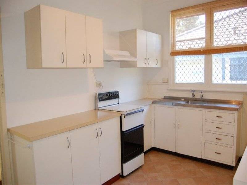 17 PINEDALE STREET, East Victoria Park WA 6101