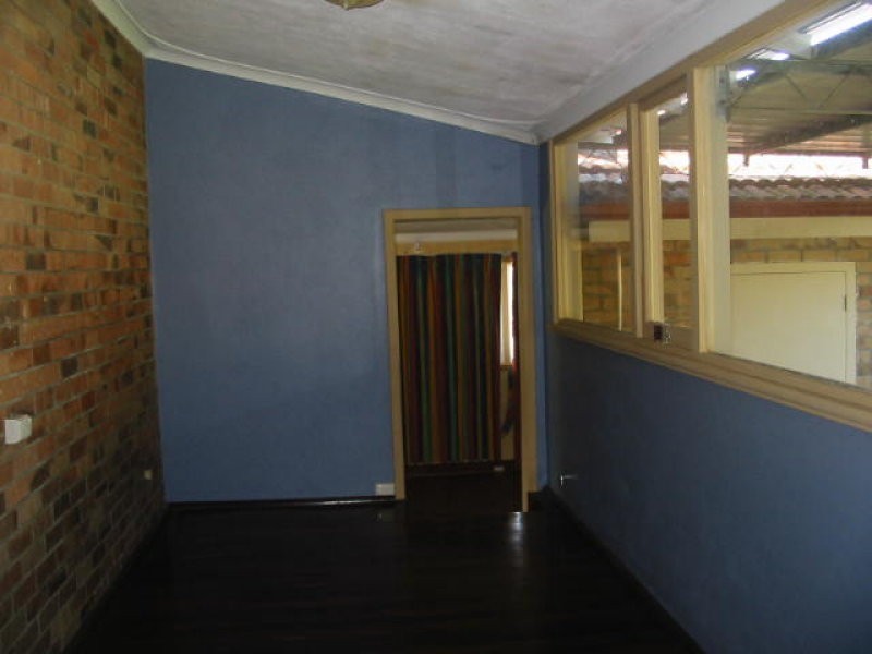 9 Burlington Street, St James WA 6102