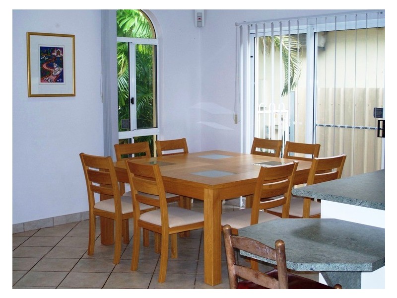 6 Athanasiou Road, Coconut Grove NT 0810