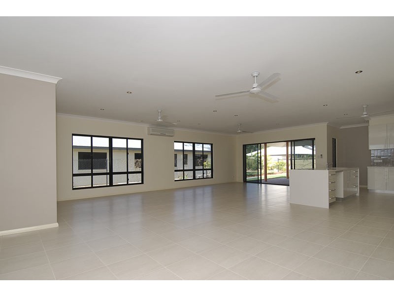 54 Yirra Crescent, Rosebery NT 0832