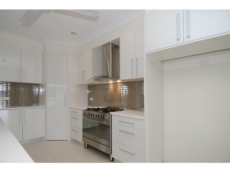 54 Yirra Crescent, Rosebery NT 0832