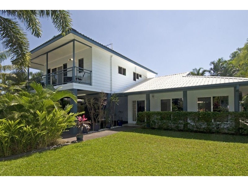 Coconut Grove NT 0810