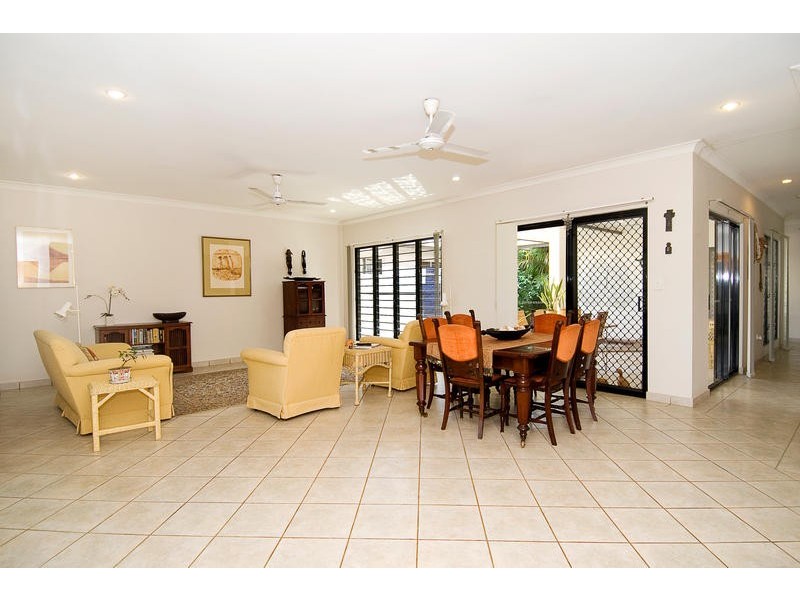 6 Montgomerie Street, Coconut Grove NT 0810