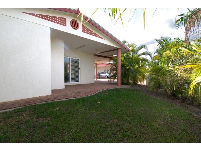 2/1 Excelsa Court, Rosebery NT 0832