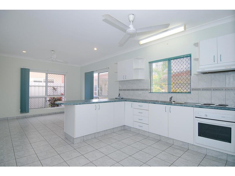 2/1 Excelsa Court, Rosebery NT 0832