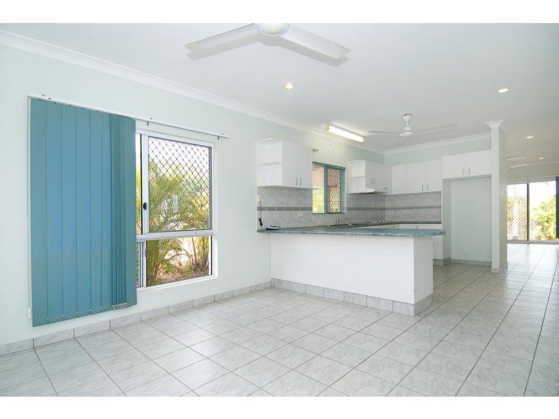 2/1 Excelsa Court, Rosebery NT 0832
