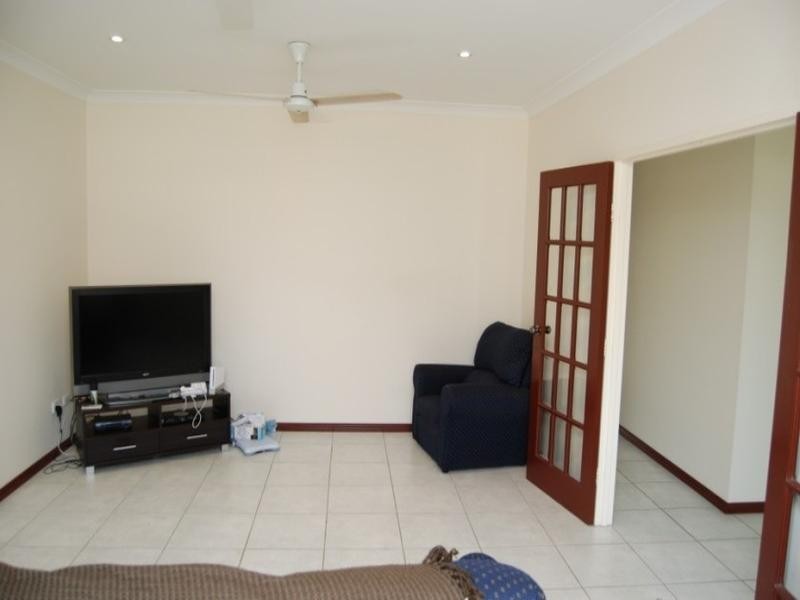 12 Villaflor Crescent, Woolner NT 0820