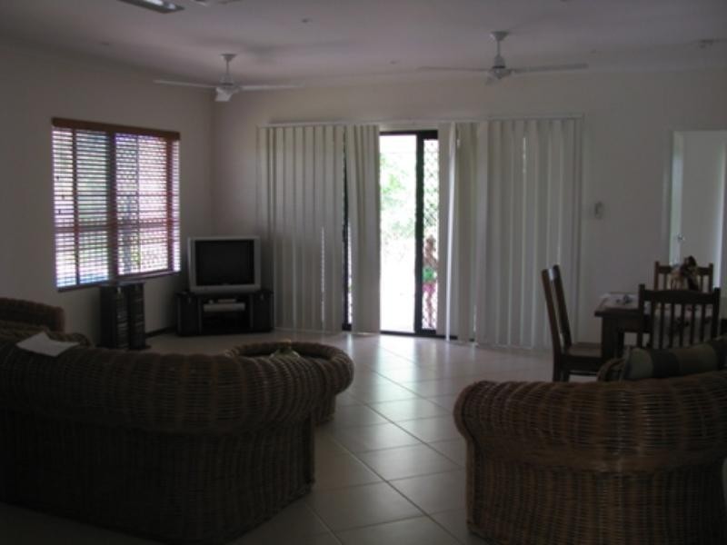 42 Liddy Crescent, Farrar NT 0830