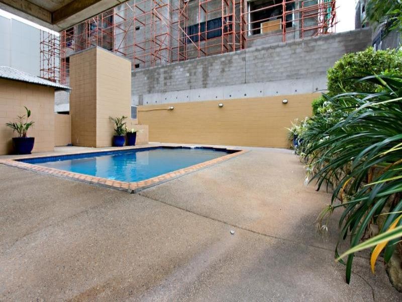 6/24 Harry Chan Avenue, Darwin NT 0800