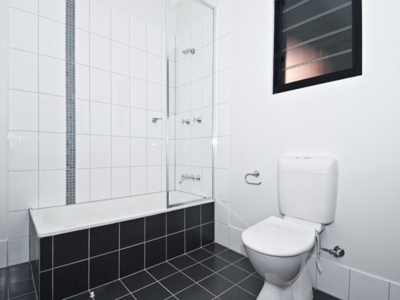 1 and 2/20 Duwun Road, Rosebery NT 0832