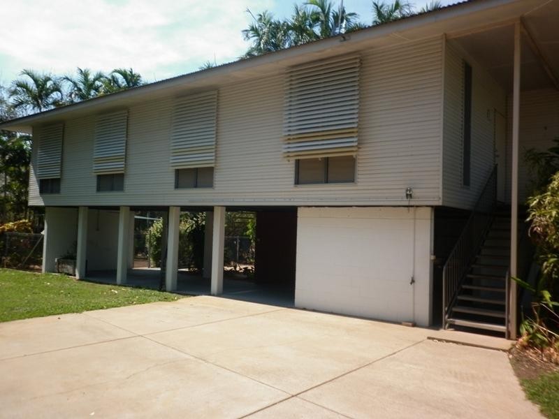 32 Kapool Crescent, Malak NT 0812