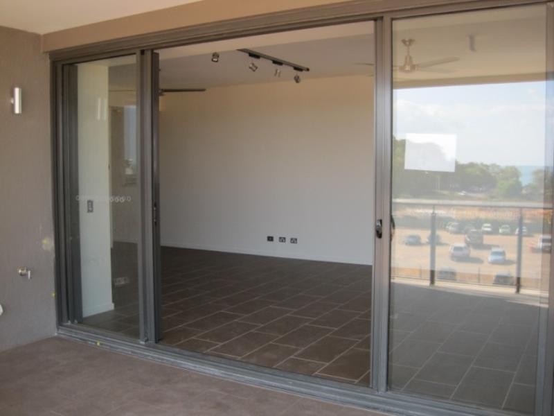 120/19 Kitchener Drive, Darwin NT 0800