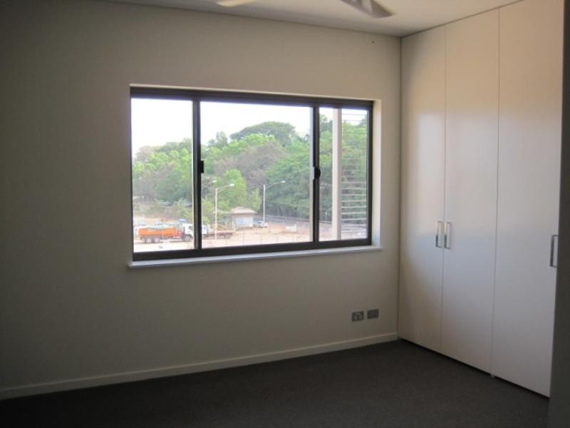 120/19 Kitchener Drive, Darwin NT 0800