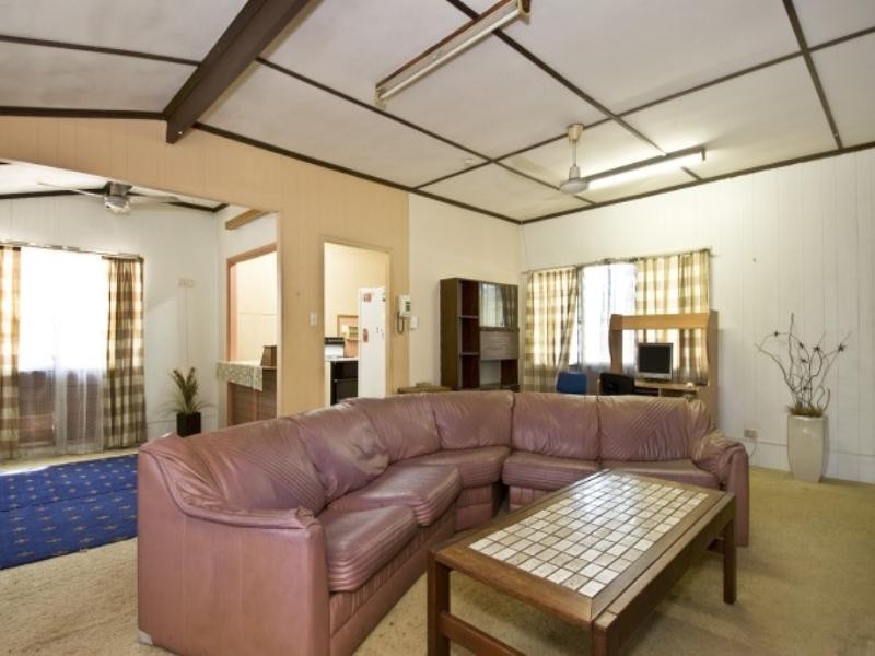 4 Yeadon Circuit, Moil NT 0810