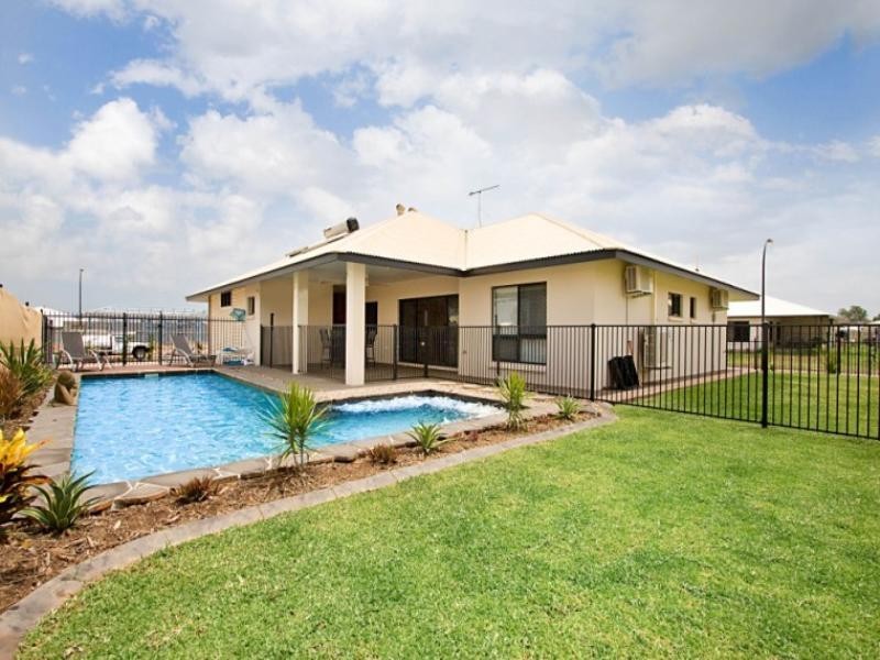 25 Wood Crescent, Rosebery NT 0832