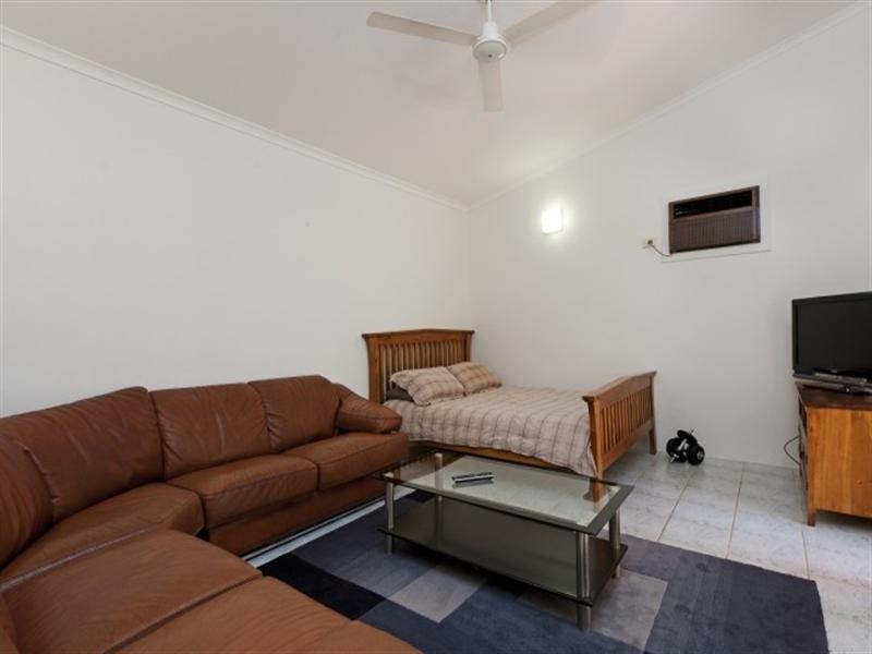 4 Howley Crescent, Anula NT 0812