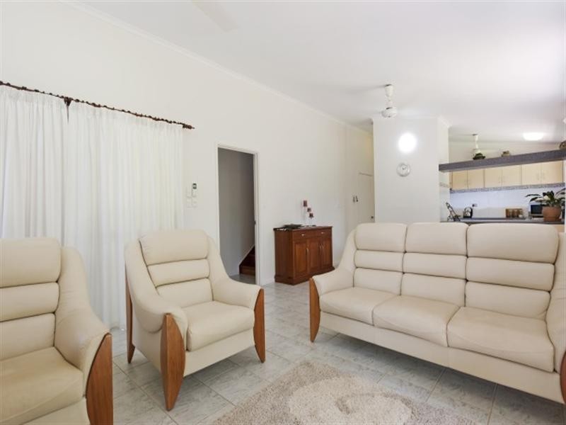 4 Howley Crescent, Anula NT 0812