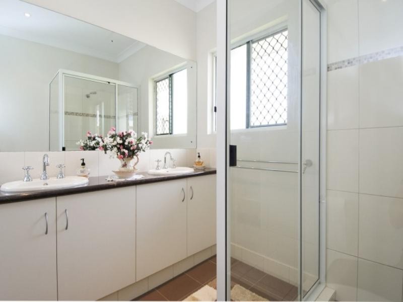 16 Bowrey Crescent, Farrar NT 0830