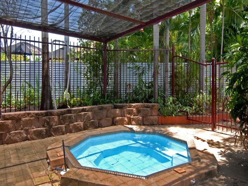 17 Coronet Crescent, Anula NT 0812