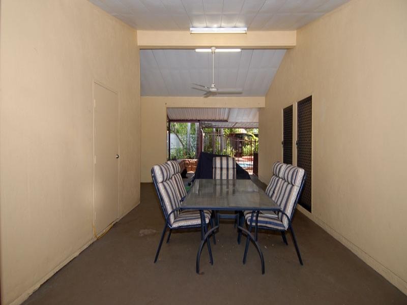 17 Coronet Crescent, Anula NT 0812