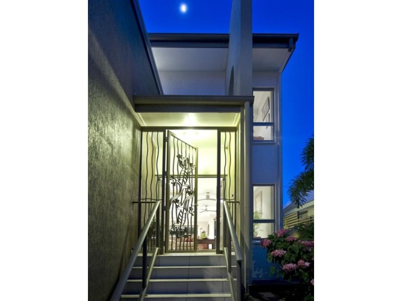 2/15 Villaflor Crescent, Woolner NT 0820