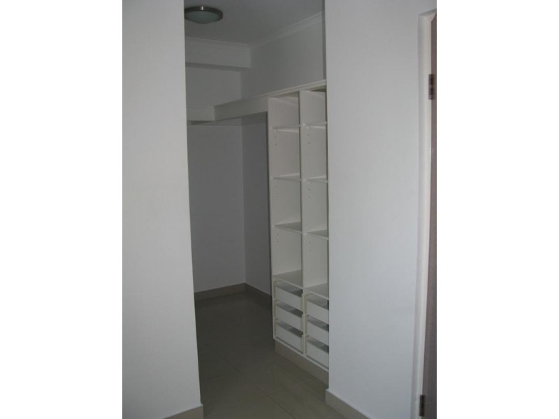 13/107 Woods Street, Darwin NT 0800