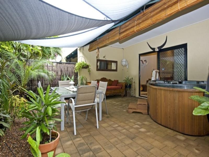 4/6 St John Court, The Gardens NT 0820