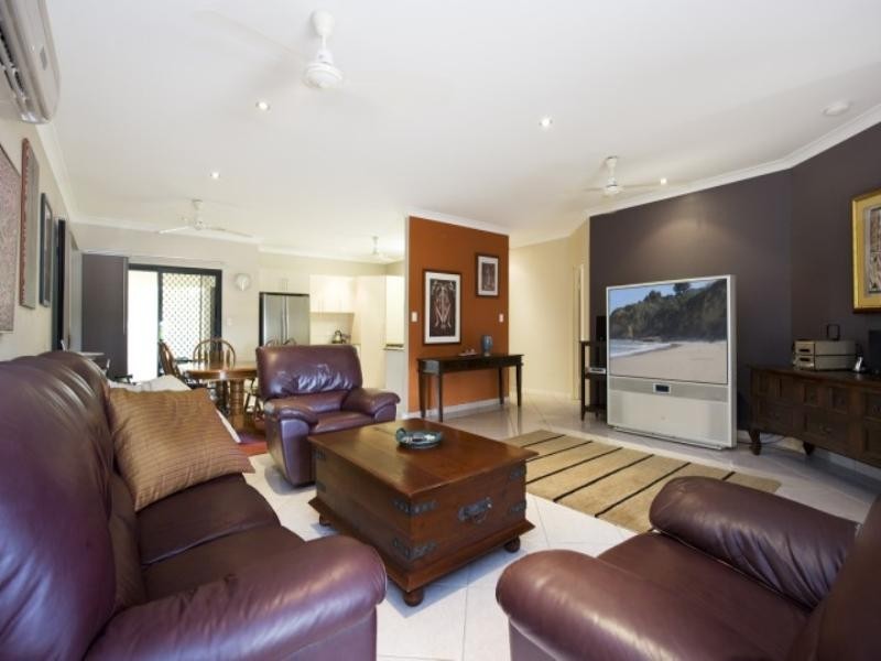 143 Forrest Parade, Rosebery NT 0832