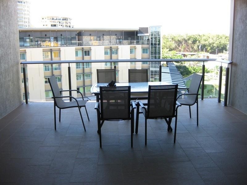 129/19 Kitchener Drive, Darwin NT 0800