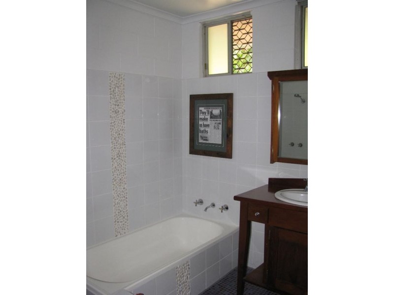 4 Garr Street, Moil NT 0810
