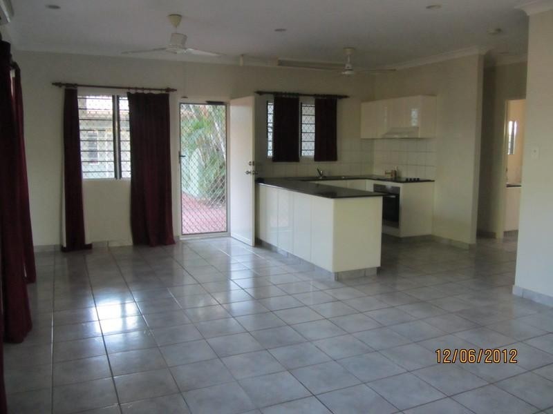 1/7 Sovereign Circuit, Coconut Grove NT 0810