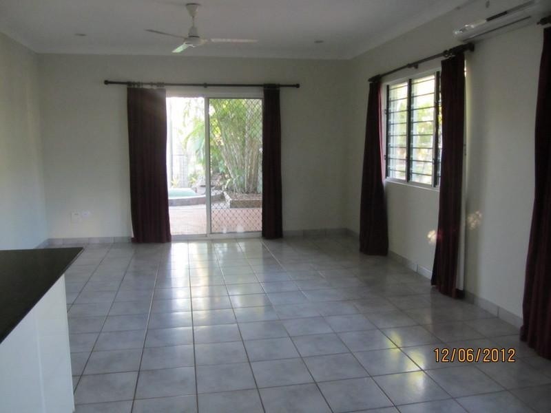 1/7 Sovereign Circuit, Coconut Grove NT 0810