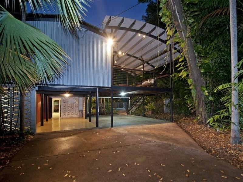 8 Cooper Street, Fannie Bay NT 0820