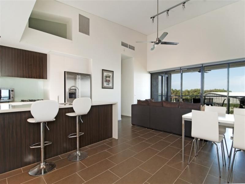 238/19B Kitchener Drive, Darwin NT 0800