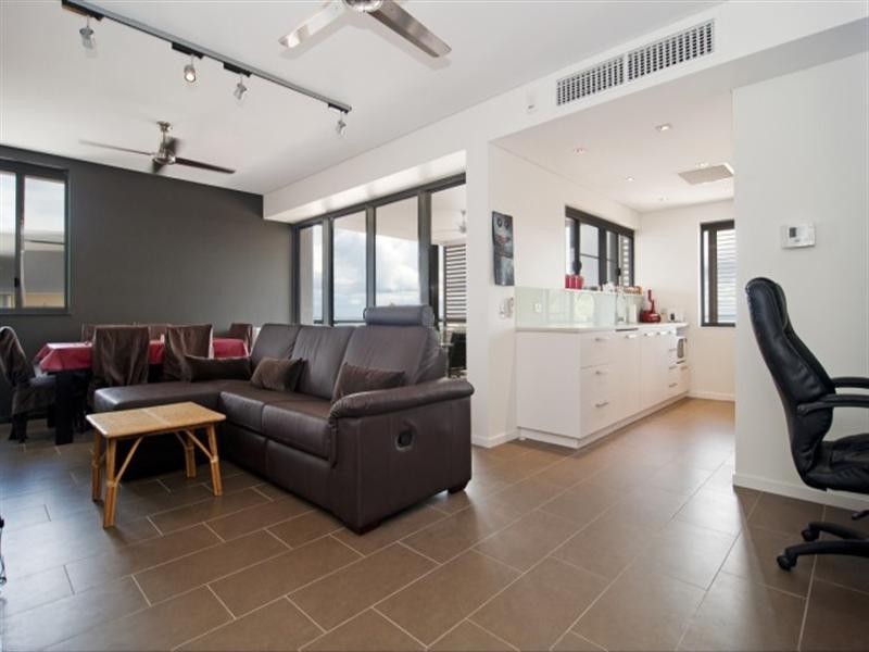 128/19B Kitchener Drive, Darwin NT 0800