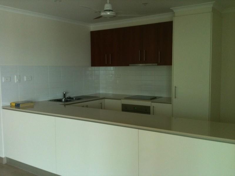 8/96 Woods Street, Darwin NT 0800