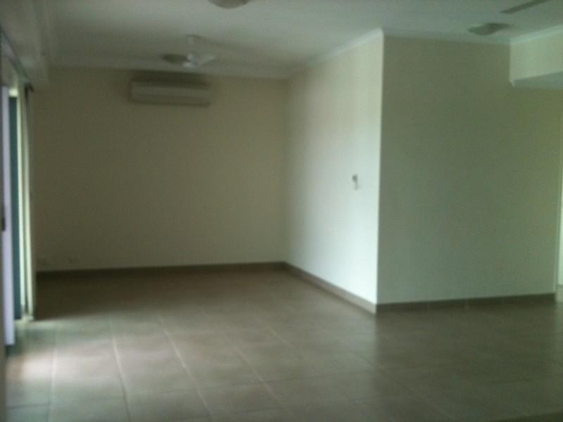 8/96 Woods Street, Darwin NT 0800