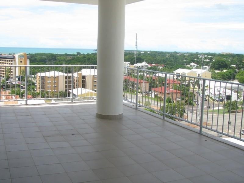 30/96 Woods Street, Darwin NT 0800
