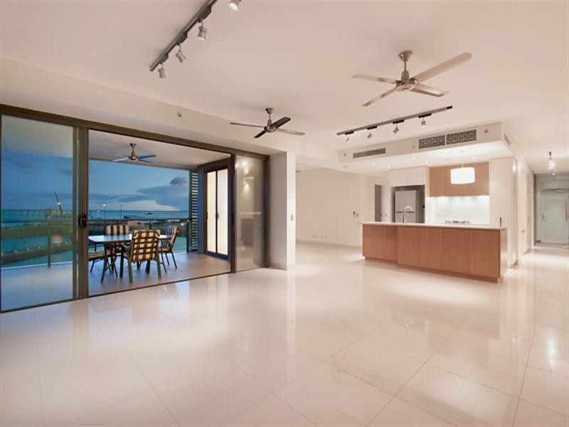 344/19 Kitchener Drive, Darwin NT 0800